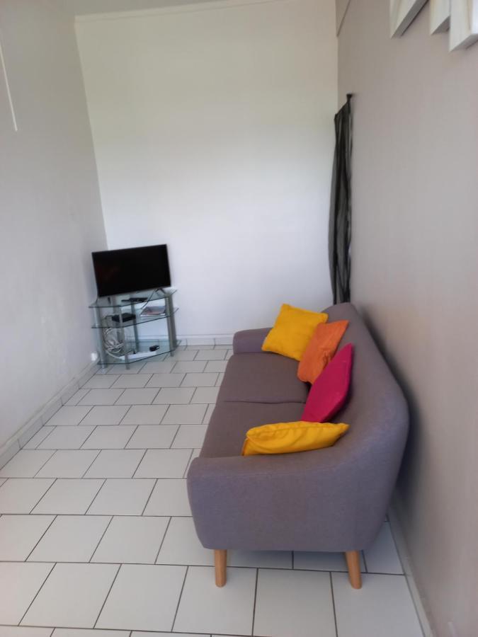 Maison du bien etre Baie mahault Extérieur photo