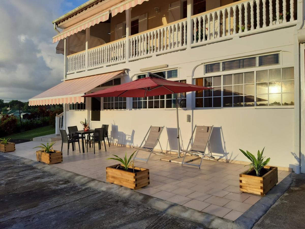 Maison du bien etre Baie mahault Extérieur photo